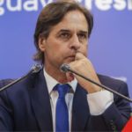 DE CASTAÑO A OSCURO
